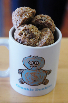 Chocolate Chip Cookies by Chunkie Dunkies
